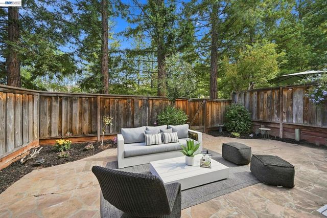 210 Wood Valley Pl, Danville, CA 94506