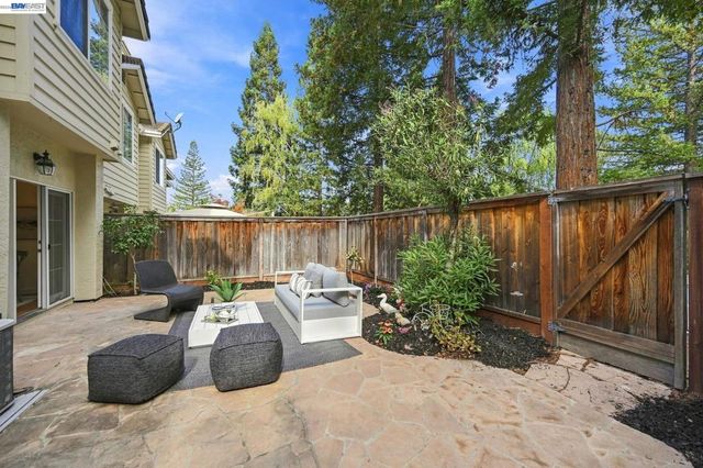 210 Wood Valley Pl, Danville, CA 94506