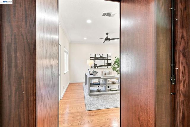 210 Wood Valley Pl, Danville, CA 94506