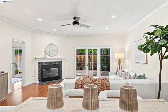210 Wood Valley Pl, Danville, CA 94506