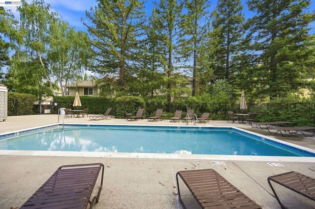 210 Wood Valley Pl, Danville, CA 94506