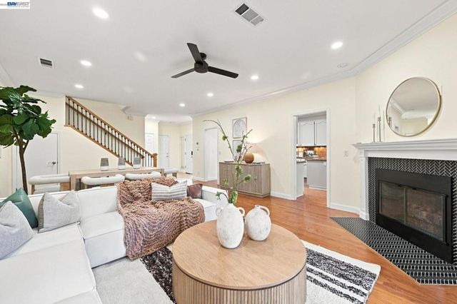 210 Wood Valley Pl, Danville, CA 94506