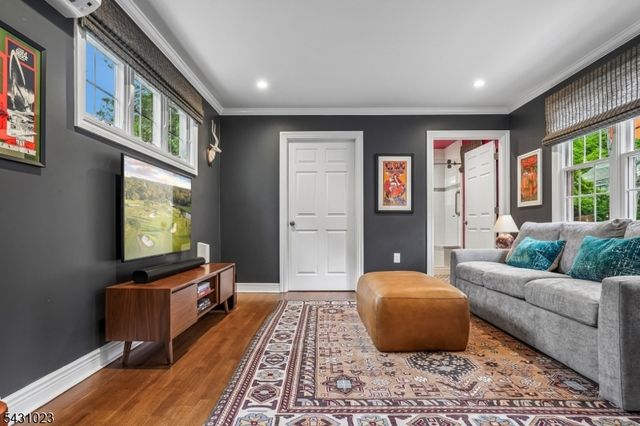 11 Kendal Ave, Maplewood Twp., NJ 07040