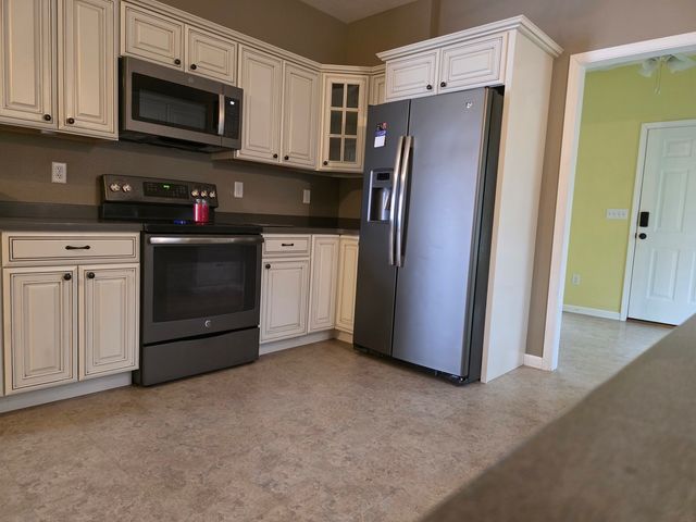 2806 Jones Street, Eldorado, IL 62930