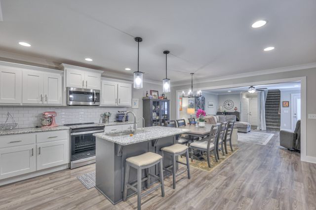 5610 Maples Retreat Dr, Murfreesboro, TN 37127