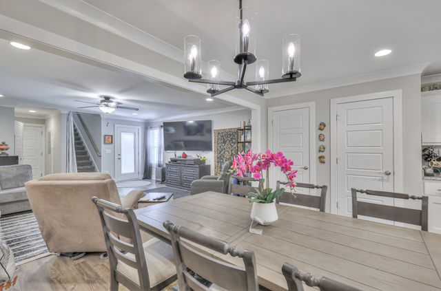 5610 Maples Retreat Dr, Murfreesboro, TN 37127