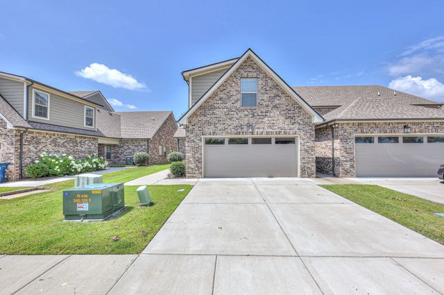 5610 Maples Retreat Dr, Murfreesboro, TN 37127