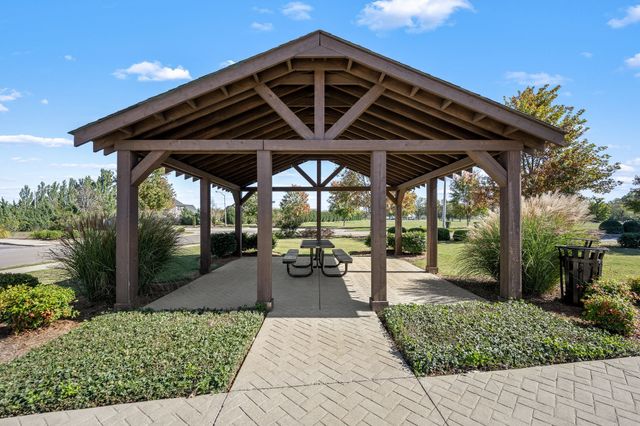 5610 Maples Retreat Dr, Murfreesboro, TN 37127