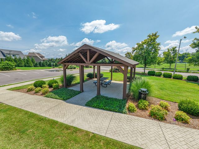 5610 Maples Retreat Dr, Murfreesboro, TN 37127