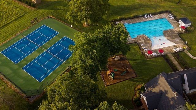 5610 Maples Retreat Dr, Murfreesboro, TN 37127