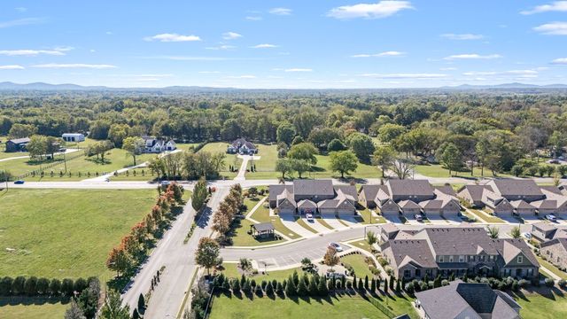 5610 Maples Retreat Dr, Murfreesboro, TN 37127