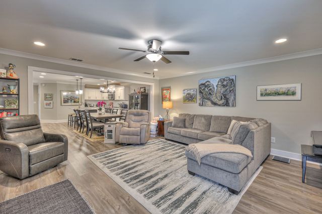 5610 Maples Retreat Dr, Murfreesboro, TN 37127