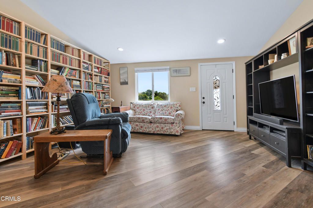 754 Tudor Circle, Thousand Oaks, CA 91360 — photo 5