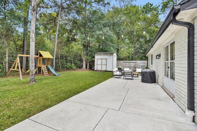 55 S Stony Bridge Circle, The Woodlands, TX 77381