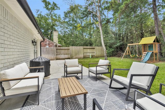 55 S Stony Bridge Circle, The Woodlands, TX 77381