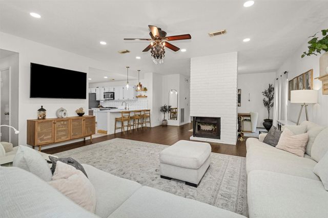 55 S Stony Bridge Circle, The Woodlands, TX 77381