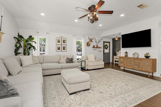 55 S Stony Bridge Circle, The Woodlands, TX 77381