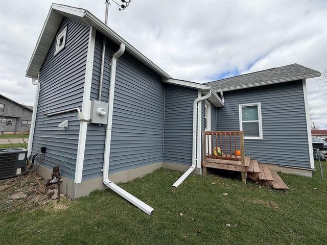 301 S THIRD STREET, Colby, WI 54421