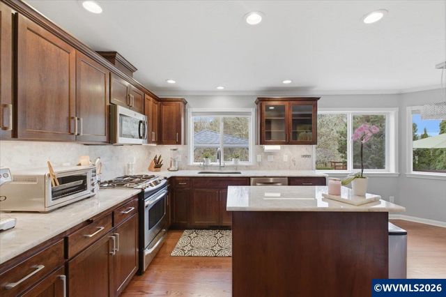 4634 NW Acacia Dr, Corvallis, OR 97330