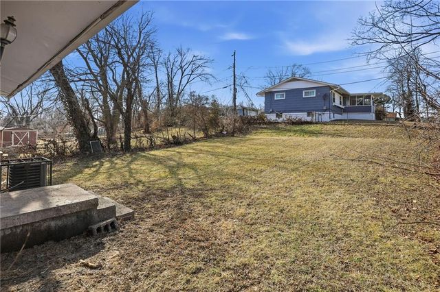 4602 Lister Ave Avenue, Kansas City, MO 64130