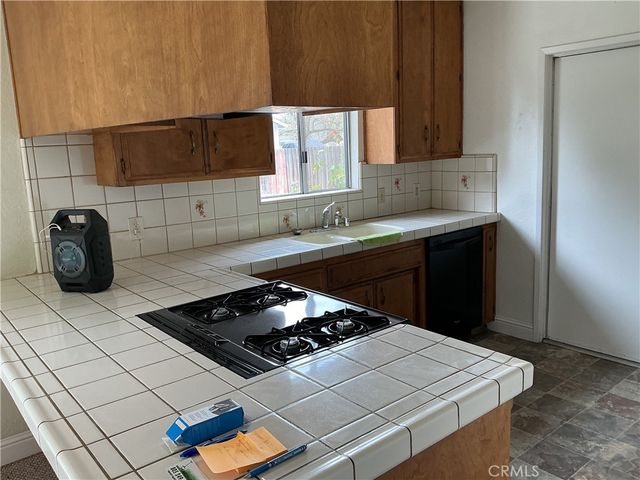 4975 Sycamore Road, Atascadero, CA 93422