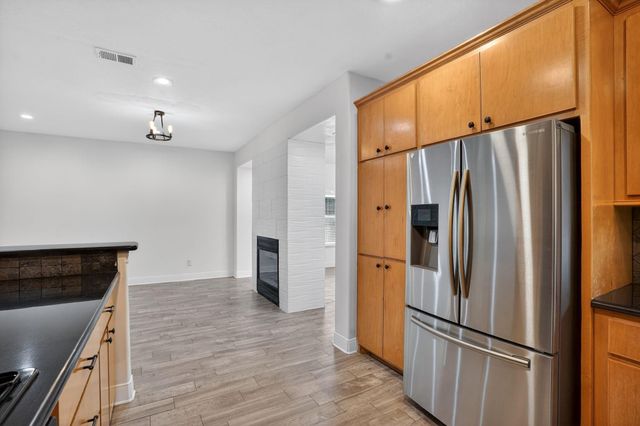 4313 Windswept Drive, Montgomery, TX 77356