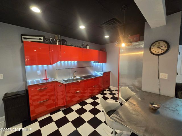 112 Beacon Hill Road, Morganville, NJ 07751