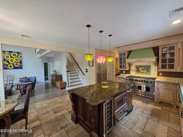 112 Beacon Hill Road, Morganville, NJ 07751