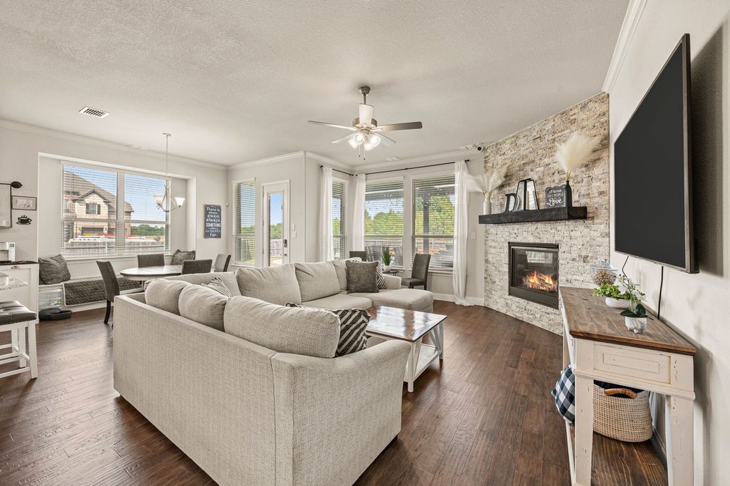 6068 Wessex Street, North Richland Hills, TX 76180 — photo 2