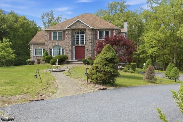 6 Andre Ct, Hardyston Twp., NJ 07416