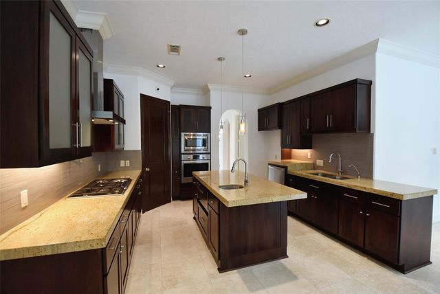 2014 Split Branch Court Court, Houston, TX 77077