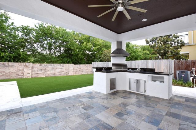 2014 Split Branch Court Court, Houston, TX 77077