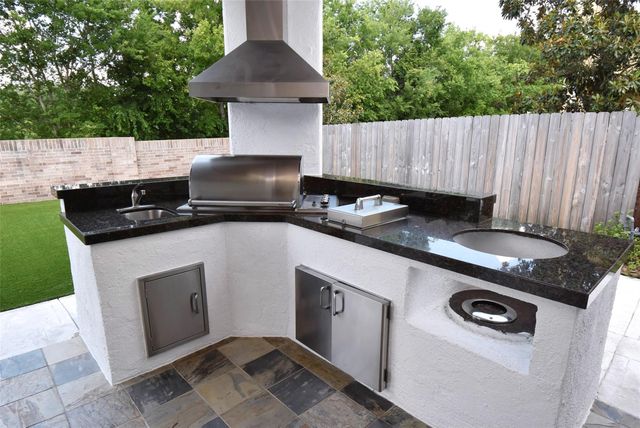 2014 Split Branch Court Court, Houston, TX 77077