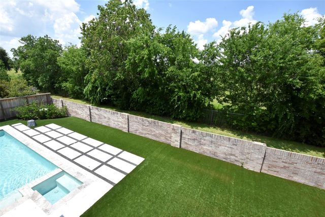 2014 Split Branch Court Court, Houston, TX 77077