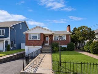 68 Keayne St, Revere, MA 02151