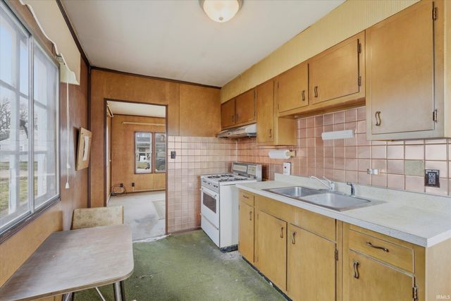 3623 Carroll Street, South Bend, IN 46614