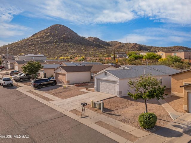 3708 W Fenton Way, Tucson, AZ 85746