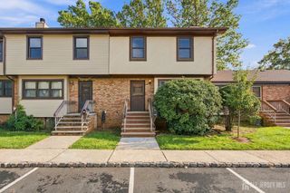1402 Merrywood Drive, Edison, NJ 08817