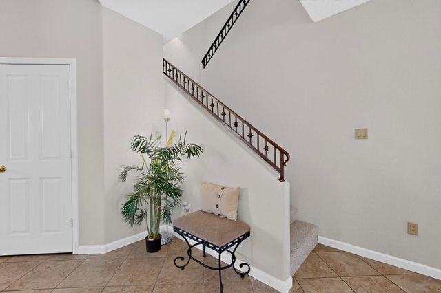 401 Minturn Loop NE, Rio Rancho, NM 87124