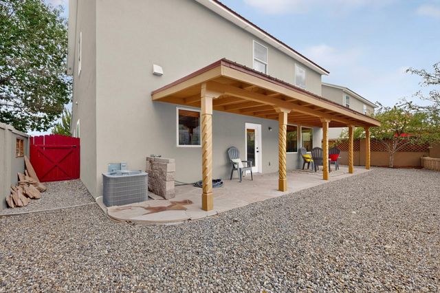 401 Minturn Loop NE, Rio Rancho, NM 87124