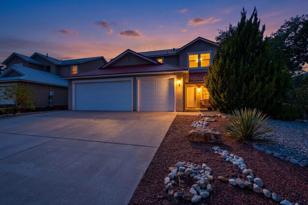 401 Minturn Loop NE, Rio Rancho, NM 87124