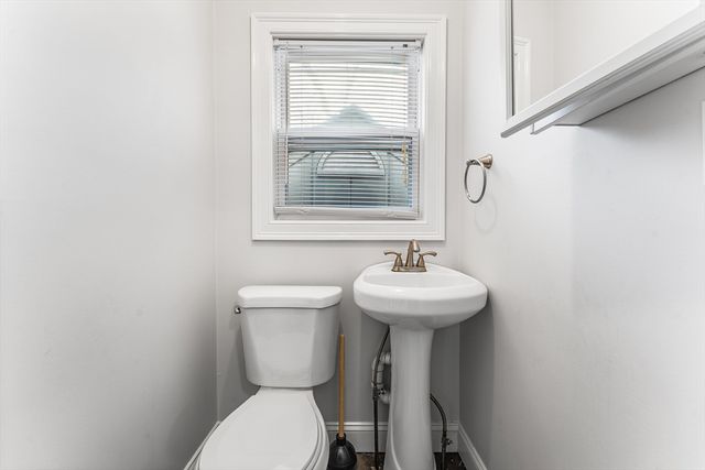 30 Stearns Rd, Belmont, MA 02478