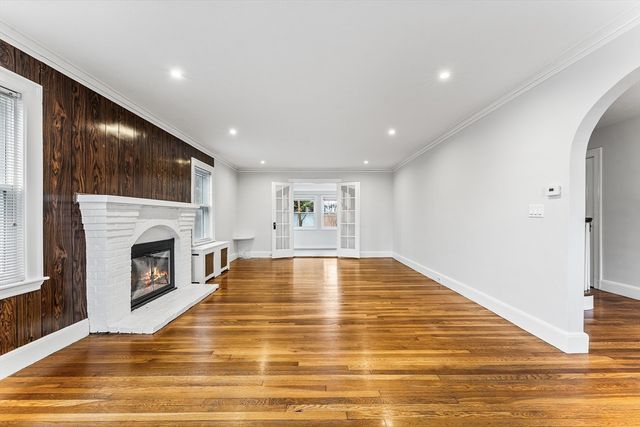 30 Stearns Rd, Belmont, MA 02478