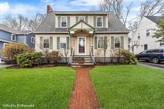 30 Stearns Rd, Belmont, MA 02478