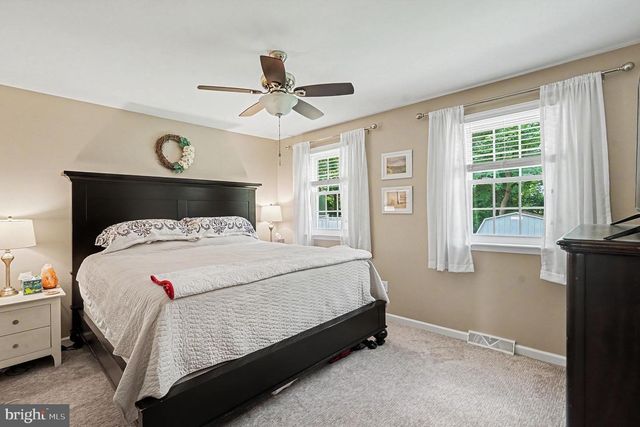 9 DIANNA DR, Phoenixville, PA 19460