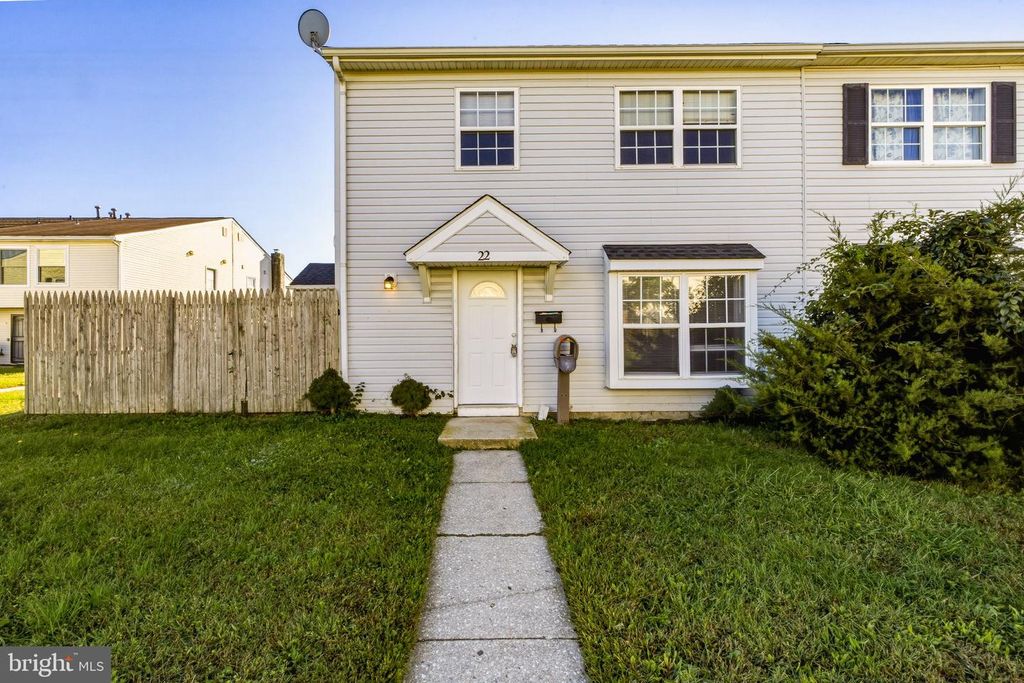 22 LAWRENCE CT, SICKLERVILLE, NJ 08081 — exterior