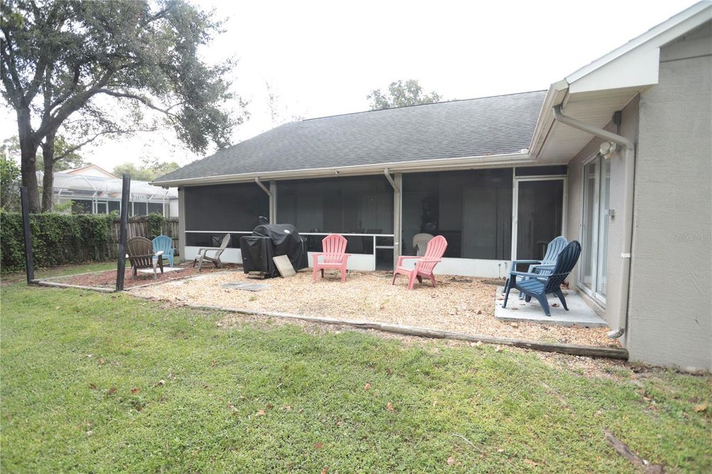 Image 2 of property listing at 6766 KNIGHTSWOOD DRIVE, Orlando, FL 32818