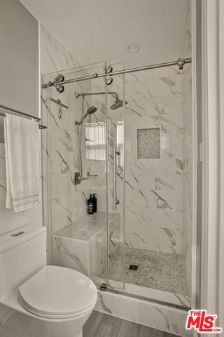 3835 Fairway Avenue, Studio City (los Angeles), CA 91604