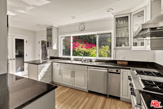 3835 Fairway Avenue, Studio City (los Angeles), CA 91604