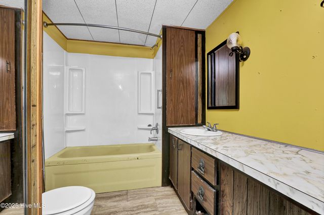 6015 6th Street, Holly Ridge, NC 28445